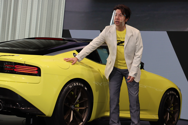 「ボディビルダーではなくアスリートの筋肉」というデザイナー（自分）の無茶なオーダーをクレイモデラーが精魂込めて形にしてくれたと入江氏は感謝を口にする