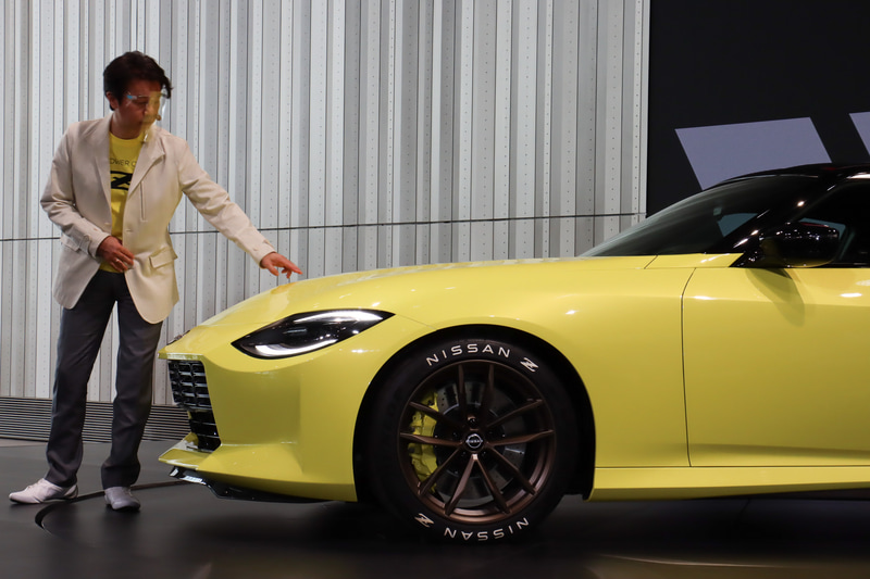 ボンネット上のパワーバルジもZが持つ高いパフォーマンスを象徴するデザインアイコン