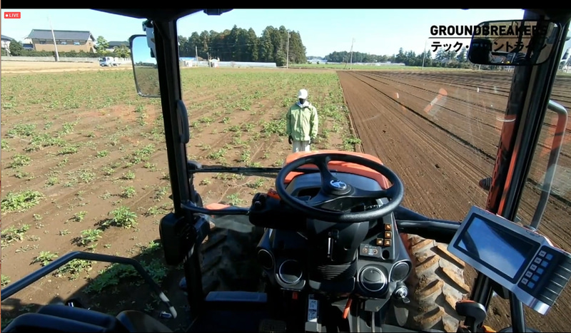 人を検知するとまずはクラクションを鳴らし、その後停止する