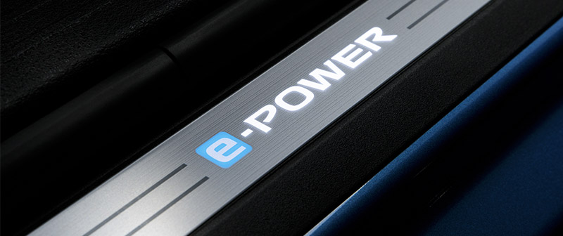 イルミキッキングプレート