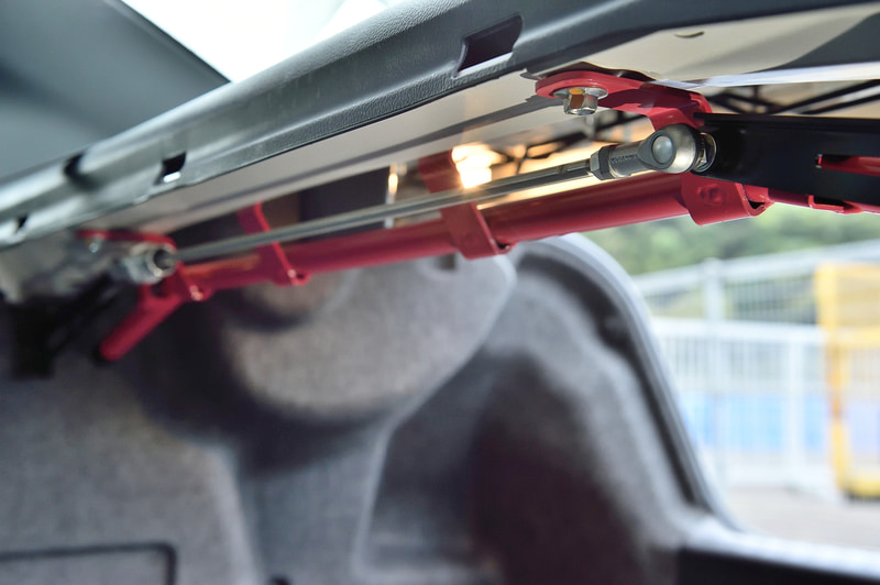 フレキシブルドロースティフナーリアとガードバーを装着したところ