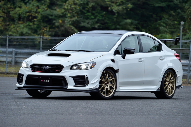 米国向けSTIチューンドモデルとしては、2018年に発売された「WRX STI Type RA」と「SUBARU BRZ tS」に次ぐ第3弾で、STIコンプリートカーの最高峰となるSシリーズはこのS209が初めてという