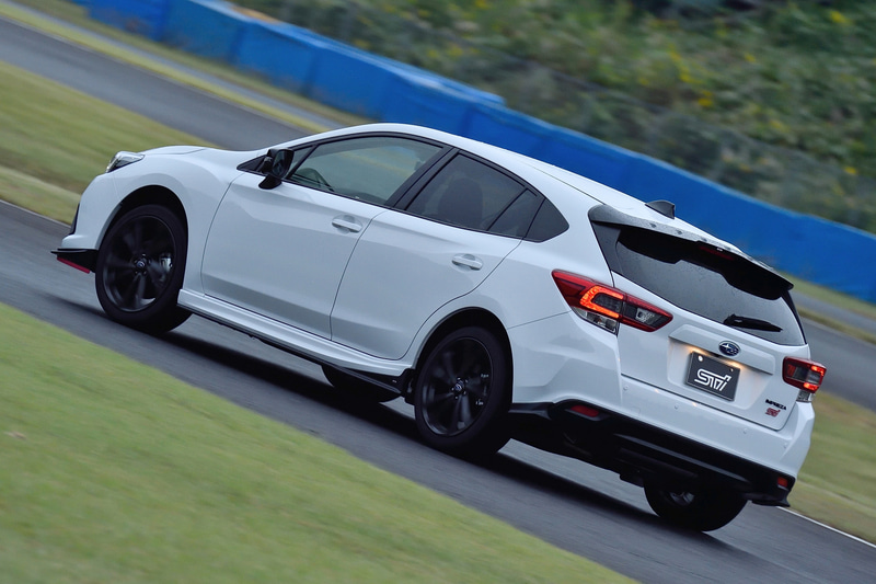 ウェットコンディションでもその高い次元の走りを楽しめた