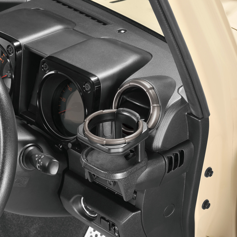 ジムニー、ジムニーシエラの最上級グレードの内装にピッタリなドリンクホルダー