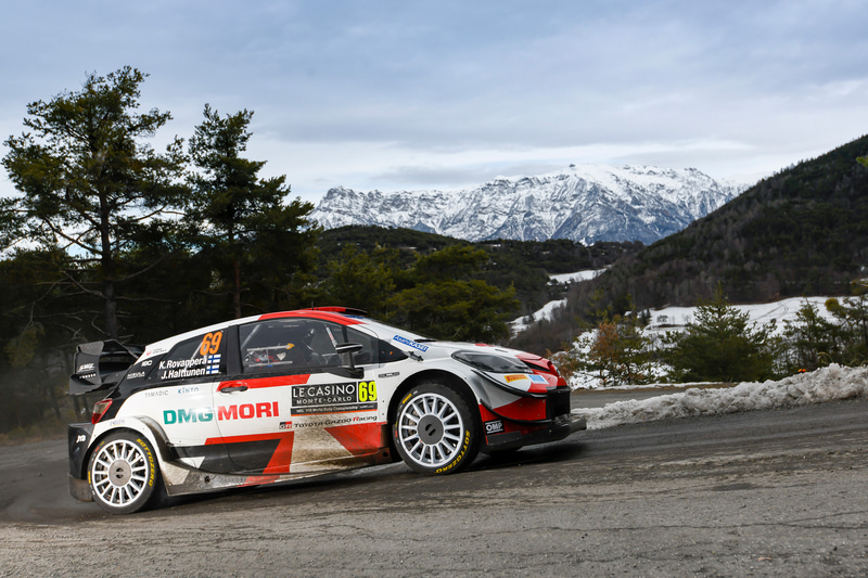 69号車（カッレ・ロバンペラ/ヨンネ・ハルットゥネン組）