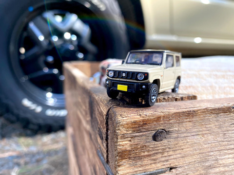 京商、「ジムニー」のミニカーと小冊子がセットになった「KYOSHO MINI