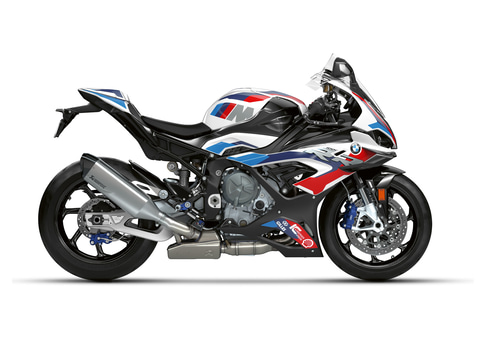 BMW、“M”を冠した初のバイク「BMW M 1000 RR」 価格は378万3000 BMW、“M”を冠した初のバイク「BMW M 1000 RR」 価格は378万3000