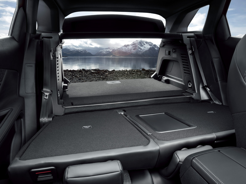 3008のボディサイズは4450×1840×1630mm（全長×全幅×全高）