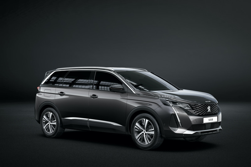 7シーターSUVの5008