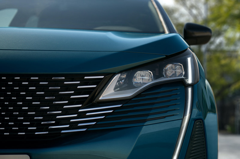 フロントフェイスを刷新