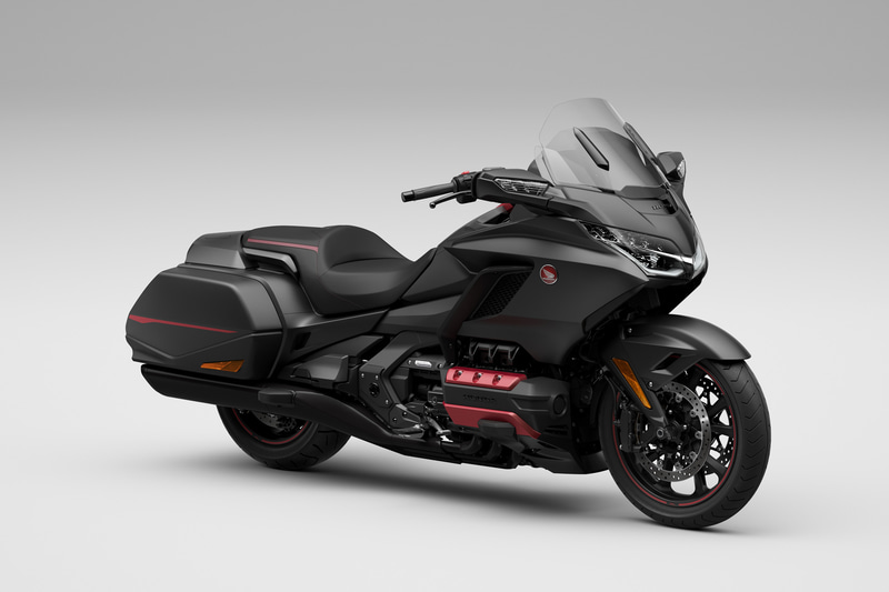 Gold Wing （マットバリスティックブラックメタリック）