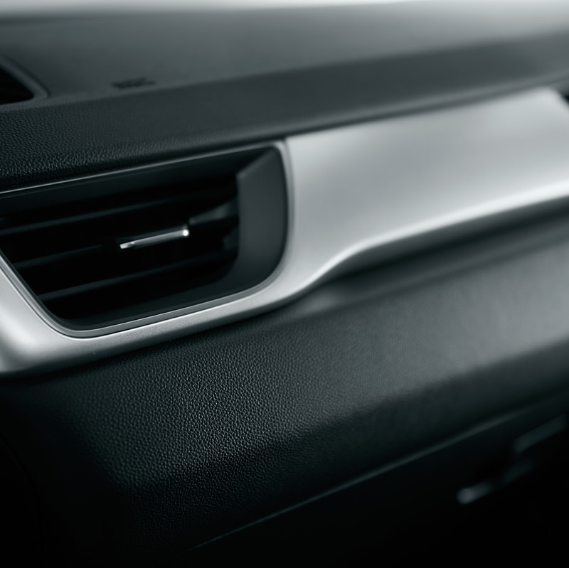 内装の各所に高品質なソフト素材を採用する