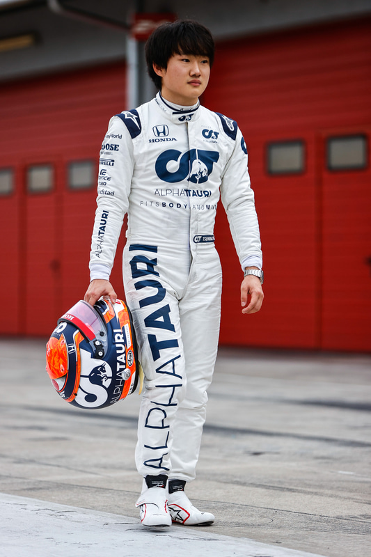 2020年のJMSアワードを受賞した角田裕毅選手