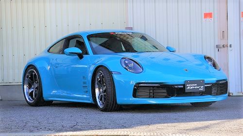 「PORSCHE 911 CARRERA」には欧州プレミアムハイパフォーマンスカーにも純正採用されるヨコハマフラッグシップスポーツタイヤ「ADVAN Sport V107」を装着