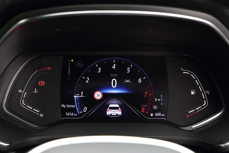 メーター表示は3種類。イルミネーションカラーは8色から選択可能