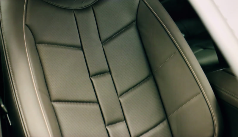 新型DS 4のインテリアデザインのハイライト