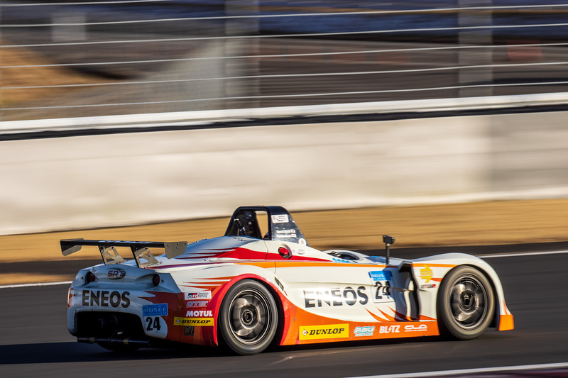 遅れを取り戻すべく前を追従します