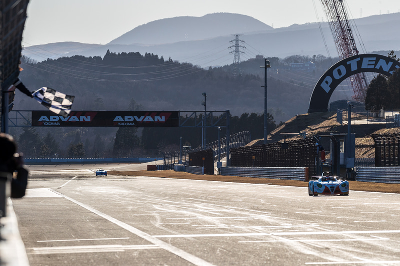 4つ順位を上げて8位でチェッカーを受けました