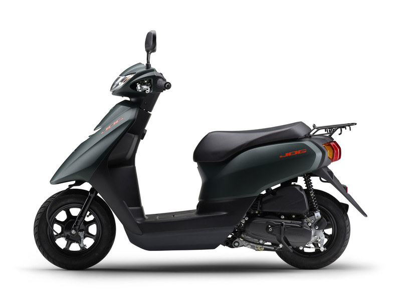 マットアーマードグリーンメタリック（新色）