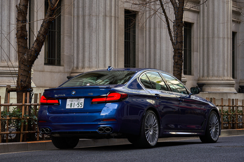 エクステリアデザインのベース仕様には5シリーズベースとして初めてとなるM Sportを選択