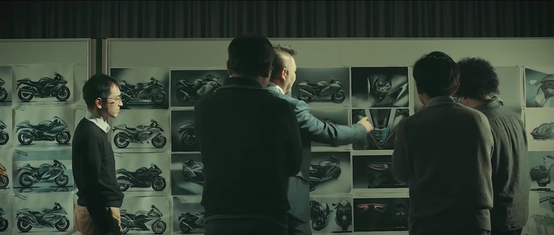 多くのスケッチの中から最終デザインが決まった