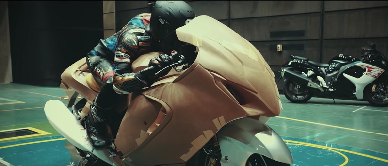 何度も修正作業が行なわれたクレイモデル