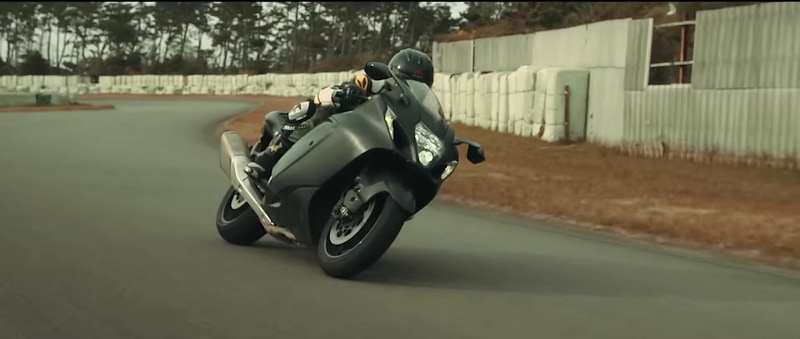 高速域の性能はそのままに、低中速の実用領域の扱いやすさを向上させた