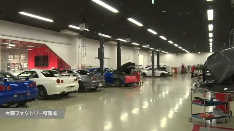 ファクトリー整備場