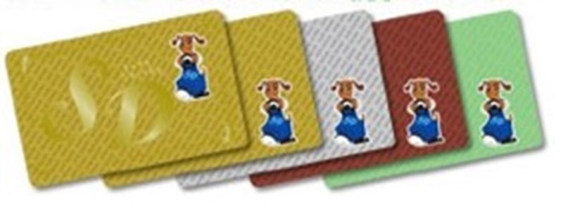 2021年2月17日～2月28日の期間中、店頭で2000円以上の買物時に「SD（Safe Driver）カード」を提示すると「ハットにゃんプラカップ」または「BOXティッシュ」がプレゼントされる