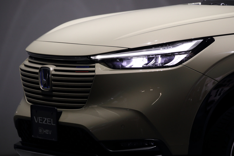 未来的なスタイリングを取り入れつつ、現行型のよさもキープしている