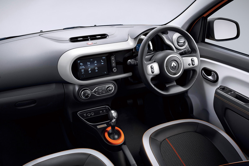 オレンジ内装トリム（シフトレバーベース、フロントドア アームレストステッチ）