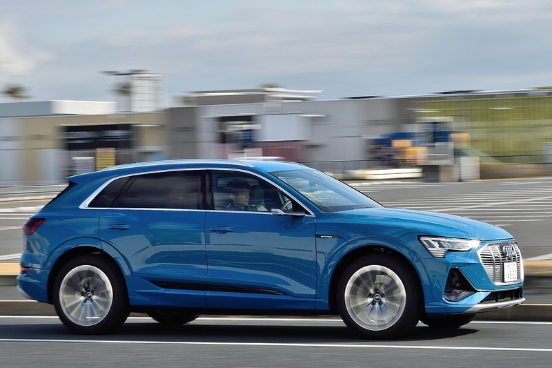 スムースでリニアな加速フィーリングが気持ちいい