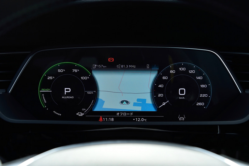 メーター内のディスプレイにもナビを表示可能