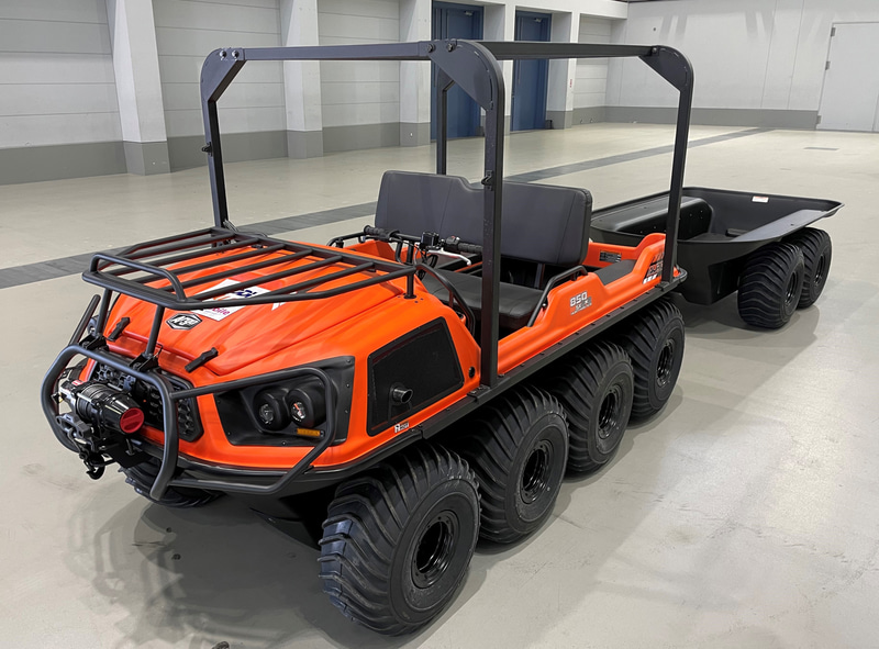 KDDIが導入した水陸両用車「AURORA 850SX HUNTMASTER」