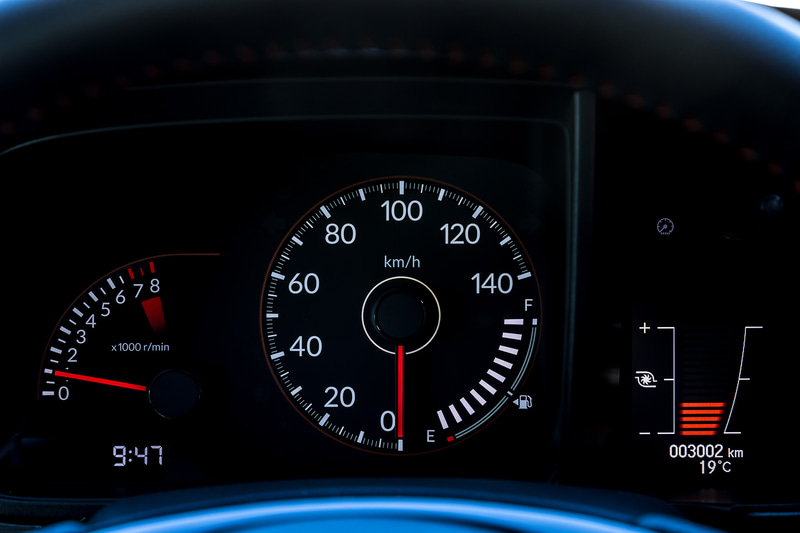 RSはメーターにブースト表示やGメーター表示が可能