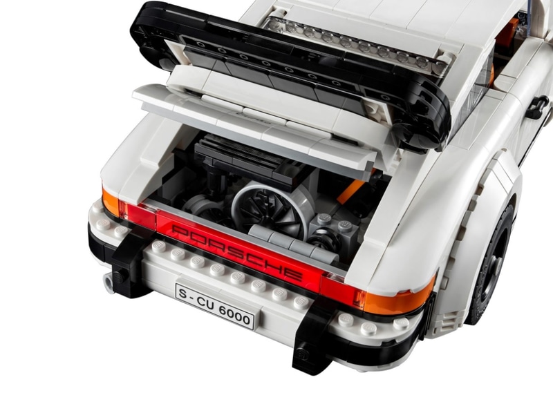 ターボのエンジンは過給機とインタークーラーが装着されている