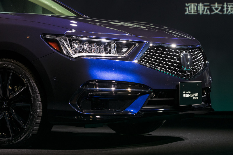 車両前後合わせて5つのミリ波レーダーと5つのLiDARセンサーを搭載