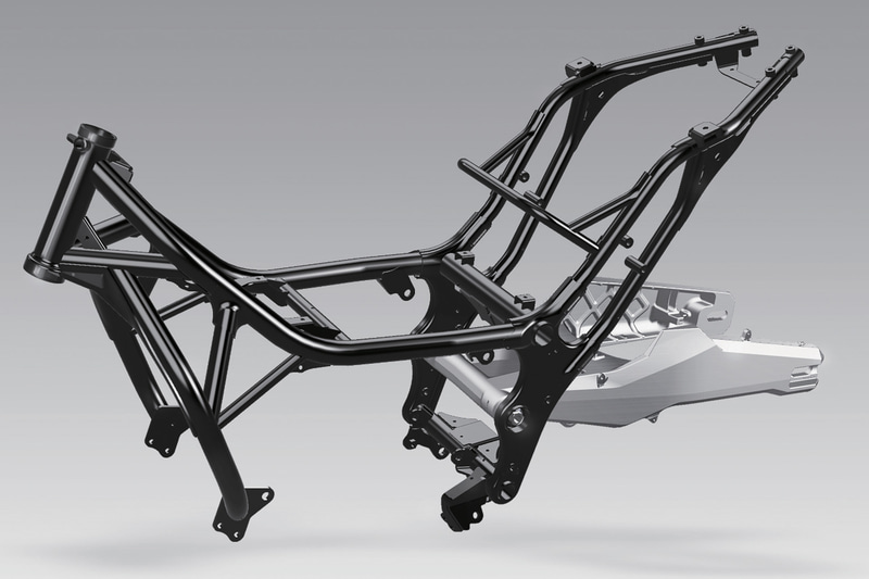 スチール製丸パイプを基調に軽量化を実現した新設計ダイヤモンドフレーム