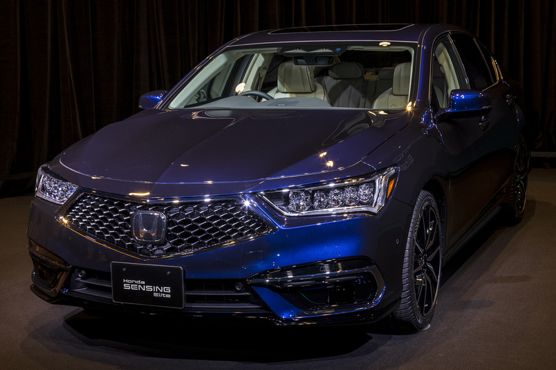 新型「レジェンド」