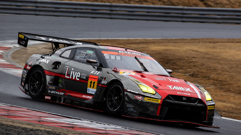 GT300クラス車両（左より10号車、60号車）