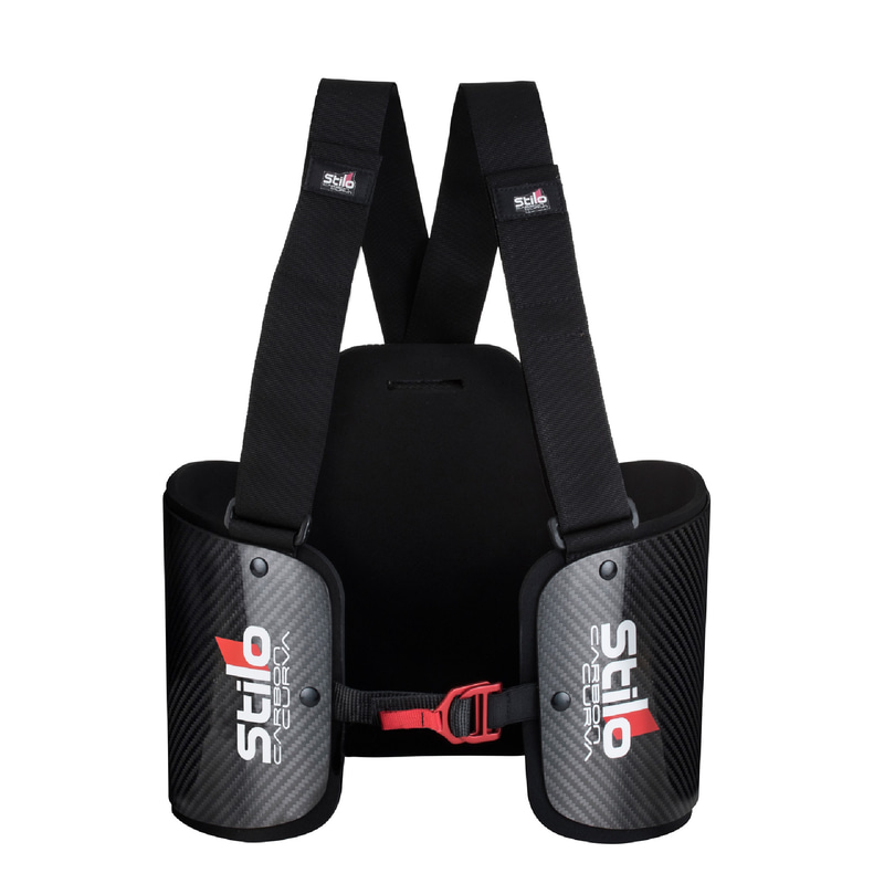 身体を面で支えてくれるリブプロテクター。面あたりなので部分的に痛くなりにくい。あまり知られていないが、一度使用すると気に入ってもらえる製品とのこと。価格は3万7500円（税別）