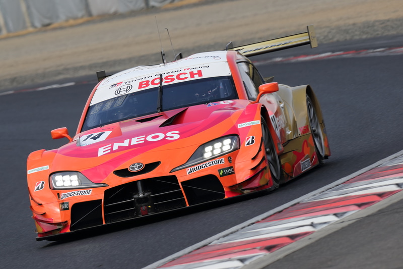 フロントまわりはENEOSカラー