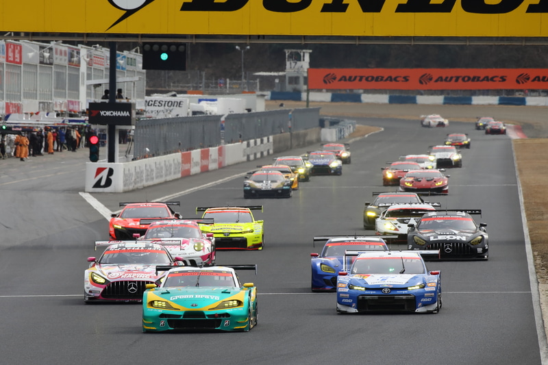 GT300クラスのスタート練習