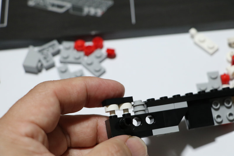 このピースをこんな風に使って組み立てるなんて、どうやって思いつくのやら……