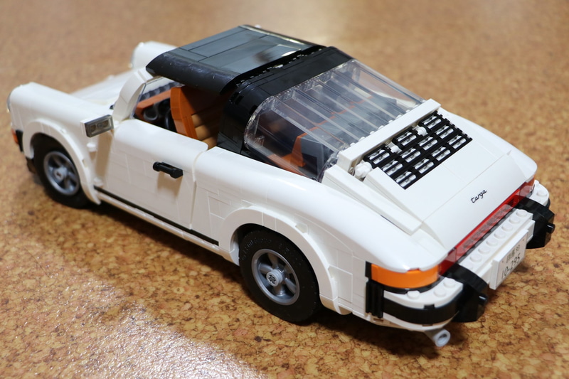 シンプルなシルエットが魅力的です