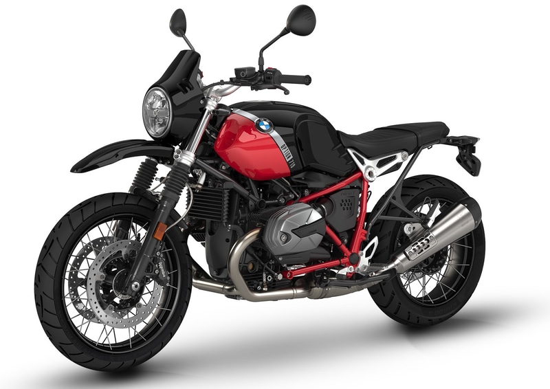 R nineT Urban G/S　Option 719 ブラック・ストーム・メタリック/レーシング・レッド（＋9万6000円）※クロススポークホイール（＋5万5000円）