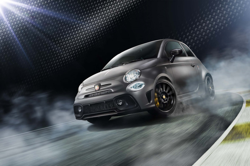 80台限定車「595 Momento（モメント）」