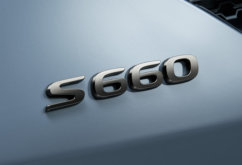 車名エンブレム