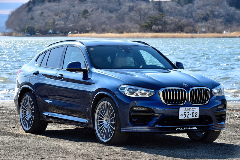 SUVクーペスタイルの「BMW ALPINA XD4」（1385万円）のボディサイズは4765×1927×1615mm（全長×全幅×全高）、ホイールベースは2864mm。車両重量は2045kg