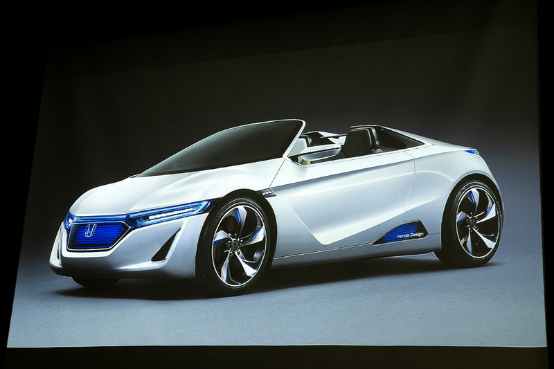 次世代電動スモールスポーツコンセプトモデル「EV-STER（イーブイ スター）」